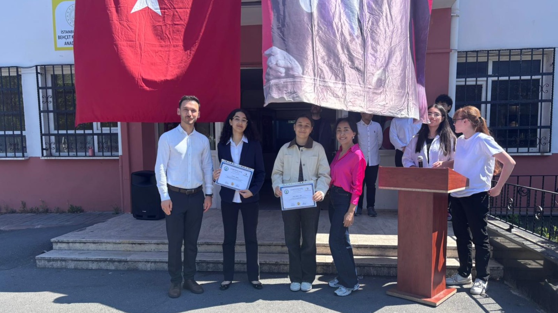 “Don’t Delay, Sing Today” isimli eTwinning projesinin 30 Nisan 2025’te düzenlenen karaoke yarışma finalistlerine sertifakaları takdim edildi.